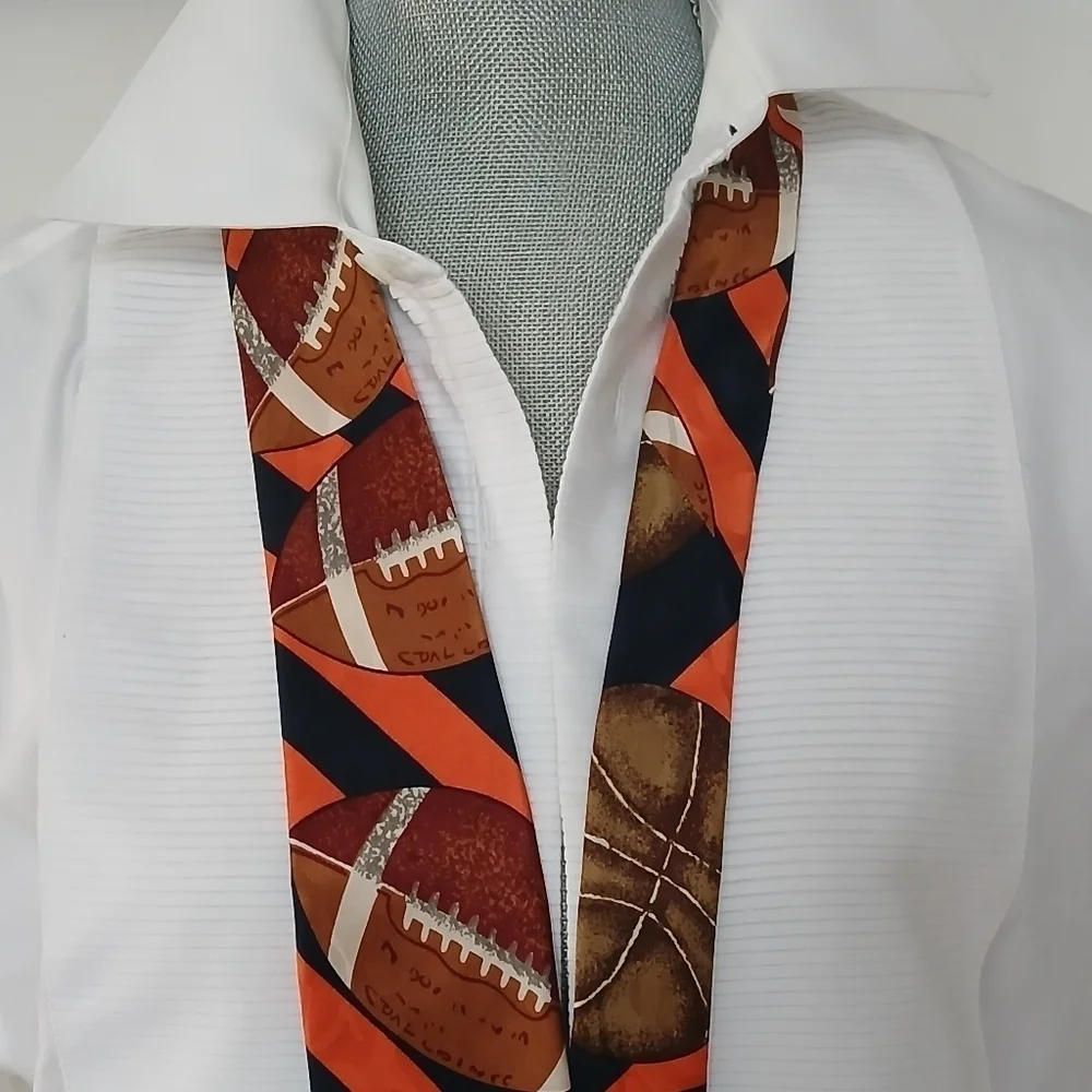 Vintage 1990's Robert Talbott ELJO's University of Virginia Football Silk
